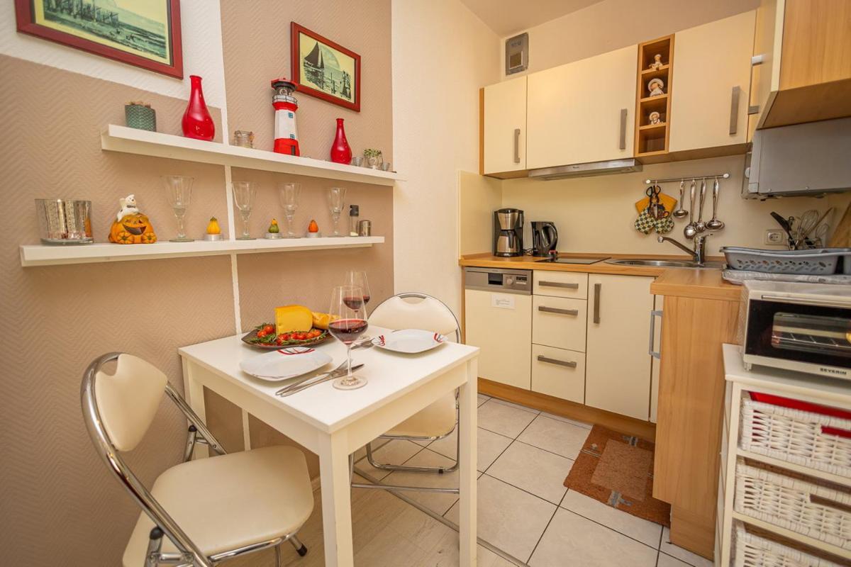 Studio 2 Im Eg Haus Stranddistel, Geschmackvoll Eingerichtete Ferienwohnung Fur 2 Personen In זינקסט מראה חיצוני תמונה